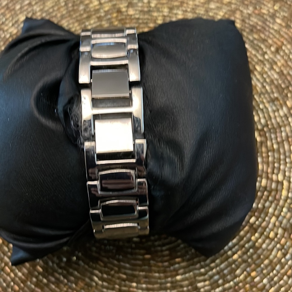 Quartz watch - Picture 2 of 3